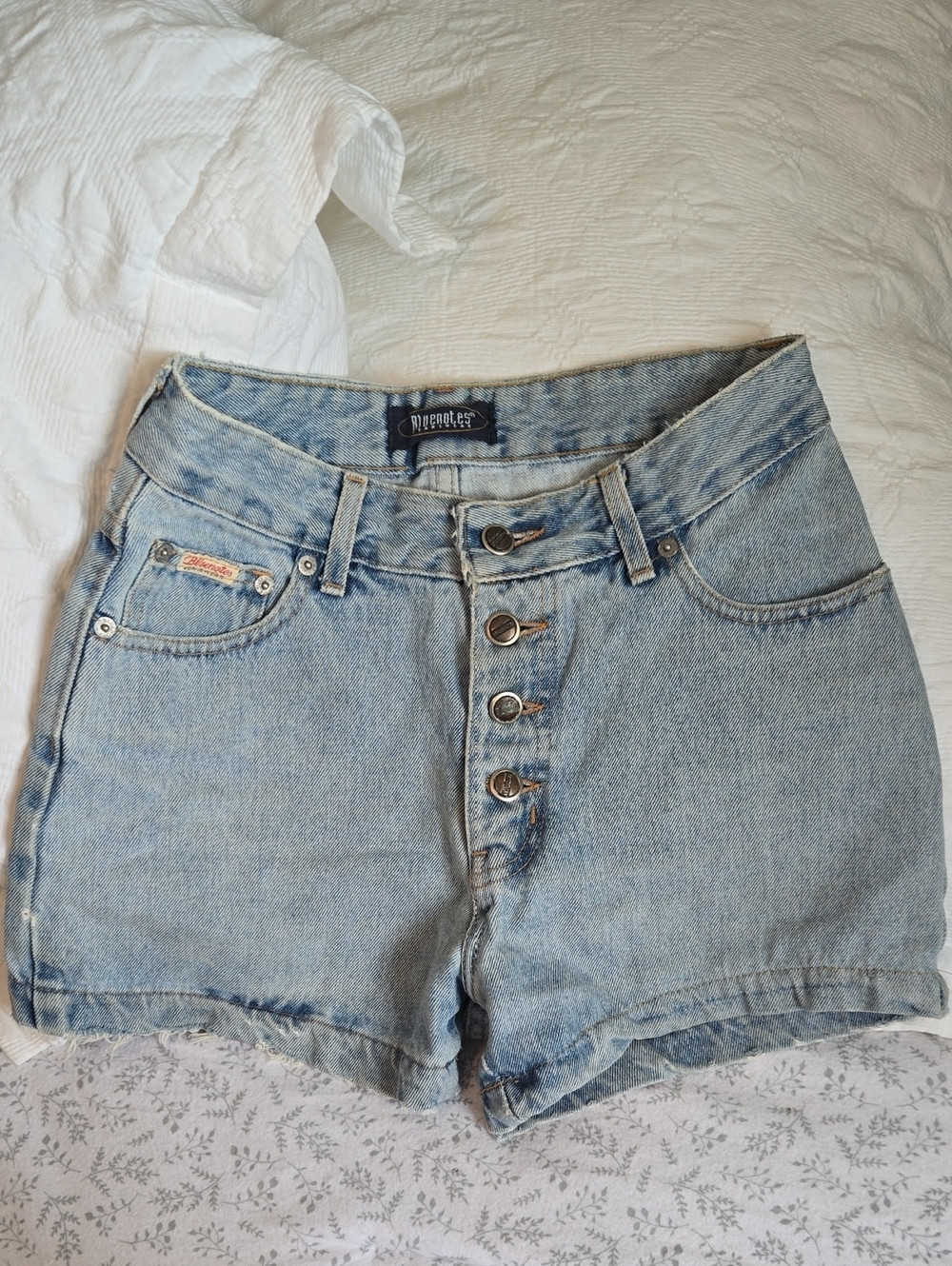 Vintage Bluenotes button up denim shorts